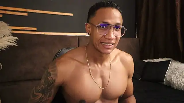 Logan Varela online show from January 13, 12:35 pm