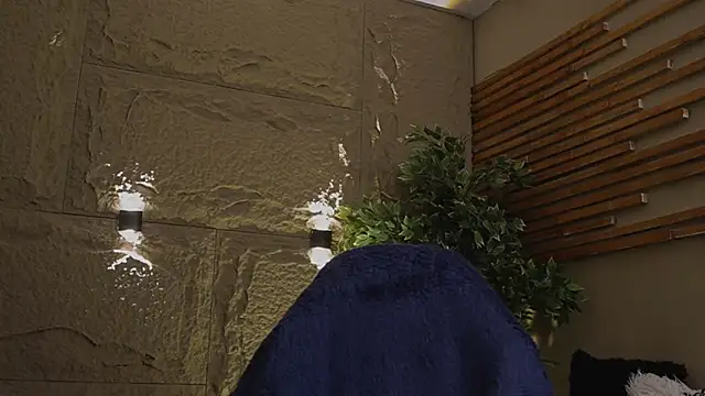 Logan Varela online show from February 5, 1:29 pm