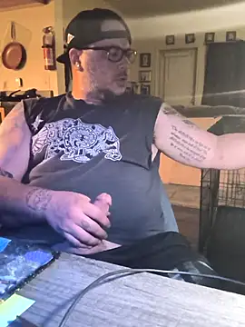 Snapshot of Tyrish361 chatting on October 3, 8:08 am Tyrish361 online show from October 3, 8:08 am