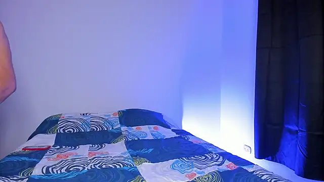 Alan hadid1 online show from September 23, 11:04 pm