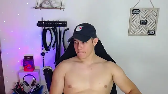 Alan hadid1 online show from January 27, 7:03 pm