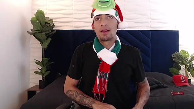 DrakeNeumann online show from December 5, 3:04 am