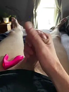 Tyler98425 online show from January 27, 4:43 pm