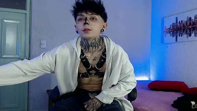 Snapshot of Andy_bapho chatting on December 2, 2:28 pm Andy bapho online show from December 2, 2:28 pm