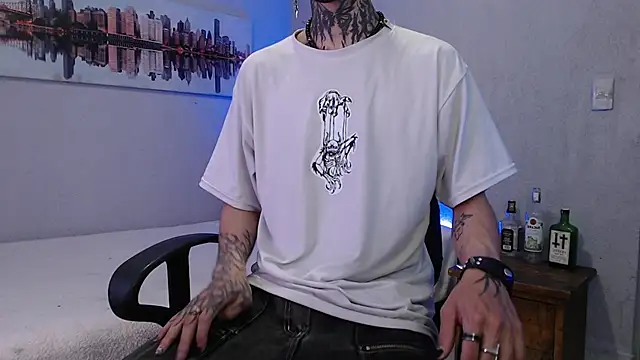 Snapshot of Andy_bapho chatting on January 15, 2:46 pm Andy bapho online show from January 15, 2:46 pm