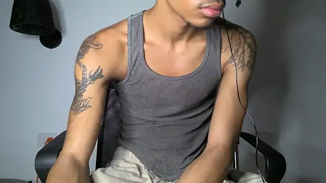 Skinnyblackman online show from June 25, 5:12 am