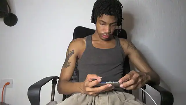 Skinnyblackman online show from July 16, 2:40 am