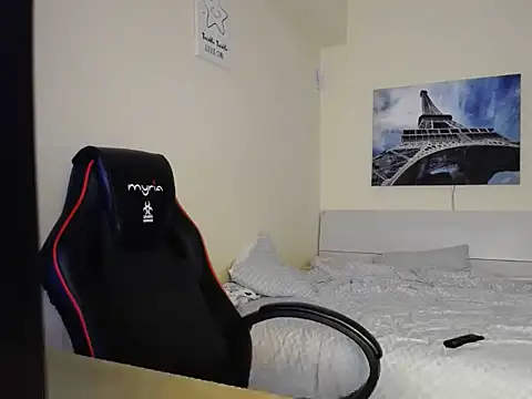 amydamarw online show from February 25, 7:26 pm