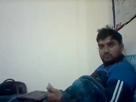 Snapshot of bigvorn6 chatting on December 7, 6:59 pm bigvorn6 online show from December 7, 6:59 pm