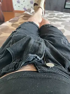 red red00 online show from March 17, 7:11 am