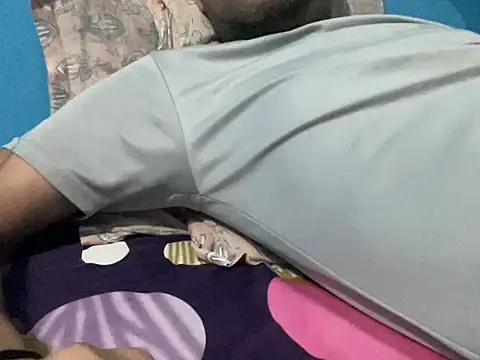 NiceBoy9099 online show from September 14, 11:34 am