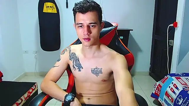 ADAM HOT online show from June 17, 11:50 pm