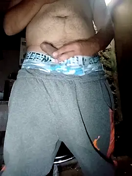 Snapshot of rodrig6987_1 chatting on October 30, 12:35 am rodrig6987 1 online show from October 30, 12:35 am