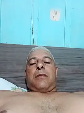 gordonunes online show from December 1, 4:59 am