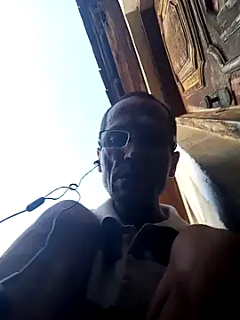 nevessartori online show from February 7, 9:05 am