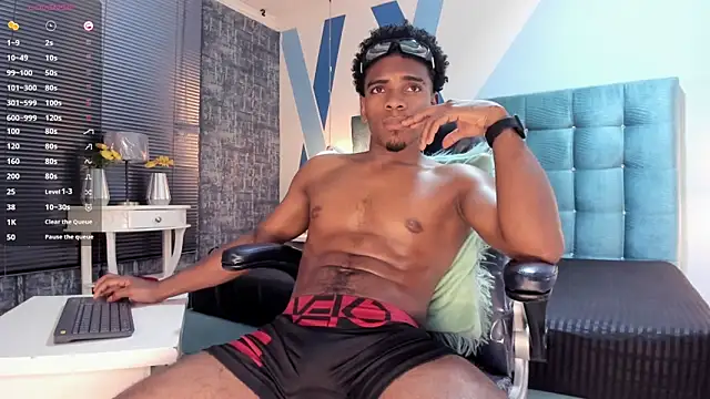 Snapshot of Jack_Muscles69_ chatting on February 24, 6:58 pm Jack Muscles69  online show from February 24, 6:58 pm