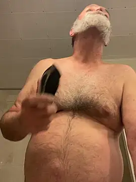 Frenchpoo online show from March 1, 11:59 pm