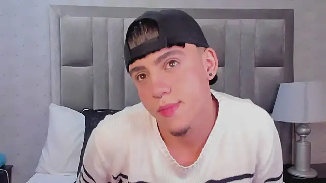 BrannTaylor online show from October 16, 12:13 pm