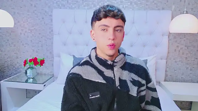 BrannTaylor online show from October 6, 8:35 pm