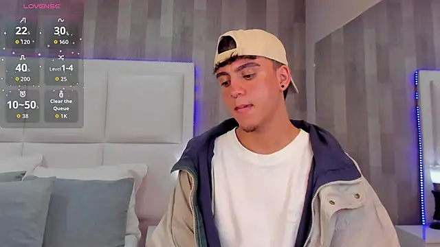 BrannTaylor online show from September 24, 3:43 pm