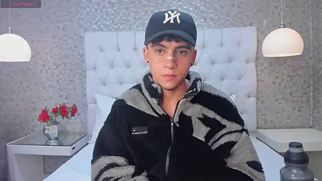 BrannTaylor online show from September 22, 12:15 pm