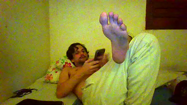 couplemilk online show from June 9, 4:25 am