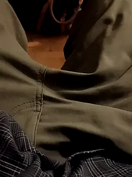 XXXDaddysGirl online show from November 27, 1:53 am