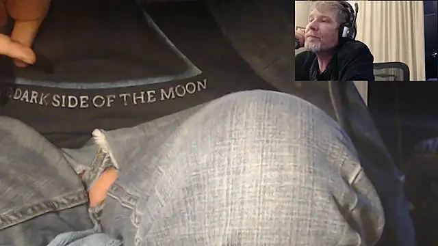 BrisonChase online show from December 3, 4:28 pm
