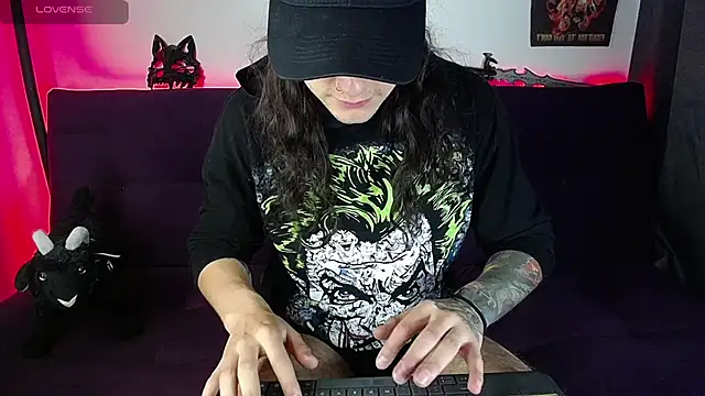 blckwolf 6 online show from January 8, 4:54 pm