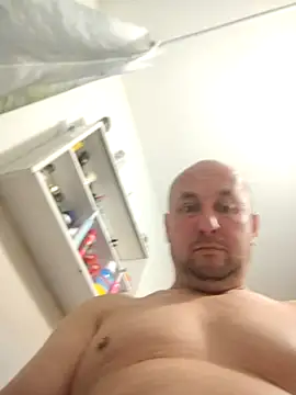 intx800 online show from April 5, 6:04 pm