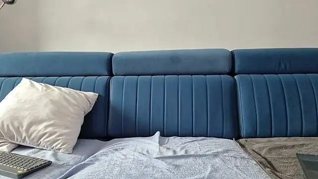 axecoman60 online show from February 24, 10:15 am