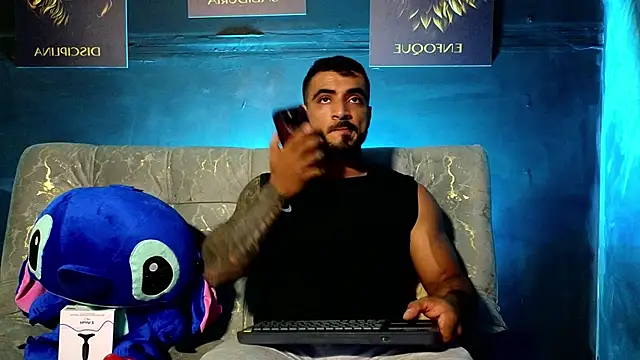 ERIC HARRISON online show from November 4, 10:55 pm