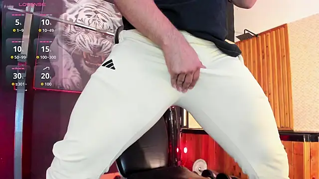 Luke  09 online show from May 26, 11:39 am