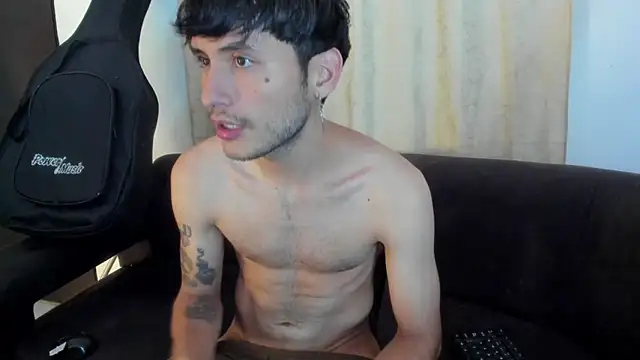 Henrikk senn online show from October 17, 2:37 am