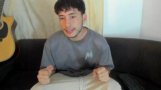 Henrikk senn online show from September 29, 11:22 pm