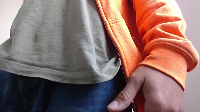 thomas gun online show from January 17, 4:43 pm