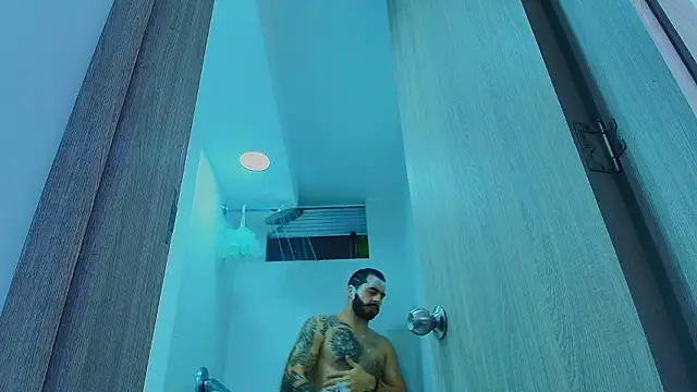 thomas gun online show from March 7, 6:38 pm