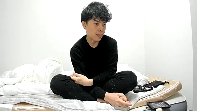 Snapshot of whitebriefboy chatting on February 12, 2:21 pm whitebriefboy online show from February 12, 2:21 pm