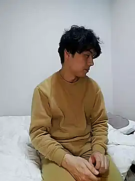 Snapshot of whitebriefboy chatting on January 13, 3:15 pm whitebriefboy online show from January 13, 3:15 pm