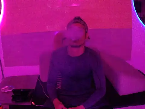 thesummerboy online show from January 17, 3:55 am