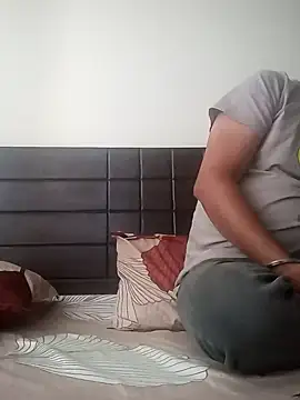 rags pussylicker online show from January 24, 5:21 am