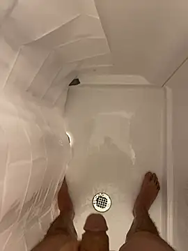 Snapshot of tavisbored chatting on December 18, 12:07 pm tavisbored online show from December 18, 12:07 pm