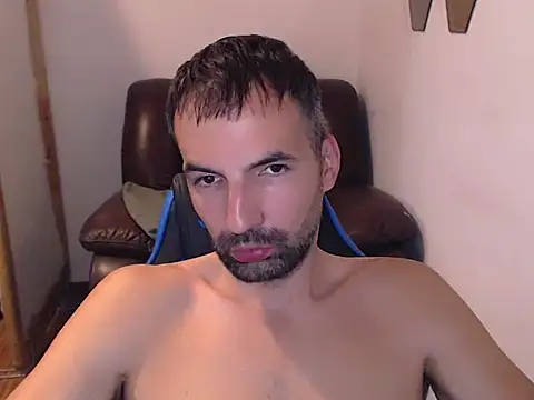 Snapshot of Leo_1617 chatting on September 21, 9:04 pm Leo 1617 online show from September 21, 9:04 pm