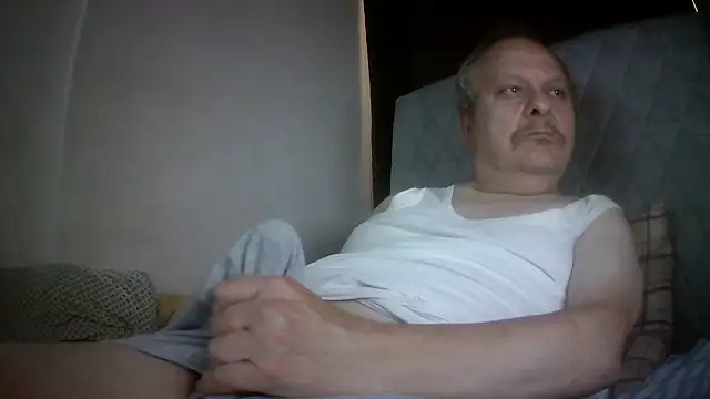 amylrmm1903 online show from June 14, 3:58 pm
