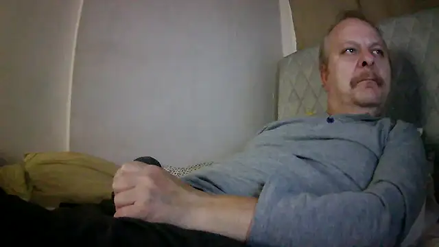 amylrmm1903 online show from November 19, 2:28 pm