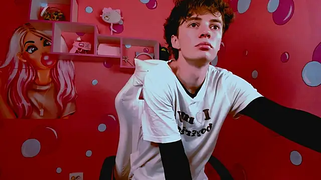 LukeSweet online show from December 4, 11:28 am