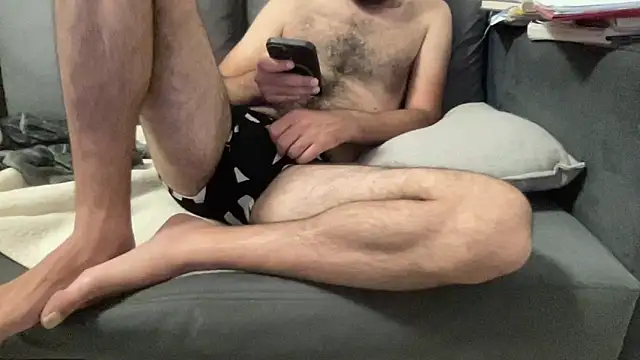 4small4inchlol online show from June 21, 9:42 pm