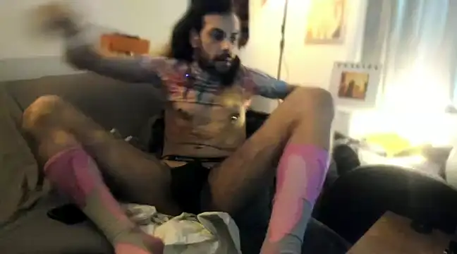 P4RtYBOII92 online show from December 31, 10:37 am