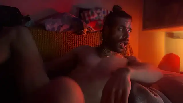 P4RtYBOII92 online show from December 2, 11:43 am