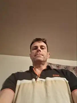 steb1980 online show from December 23, 1:36 am